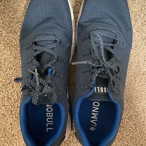 Mens 10.5 nobull shoes